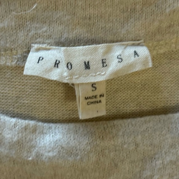 Promesa Off the Shoulder Cream Sweater. Luxe Neutral. - Picture 8 of 10